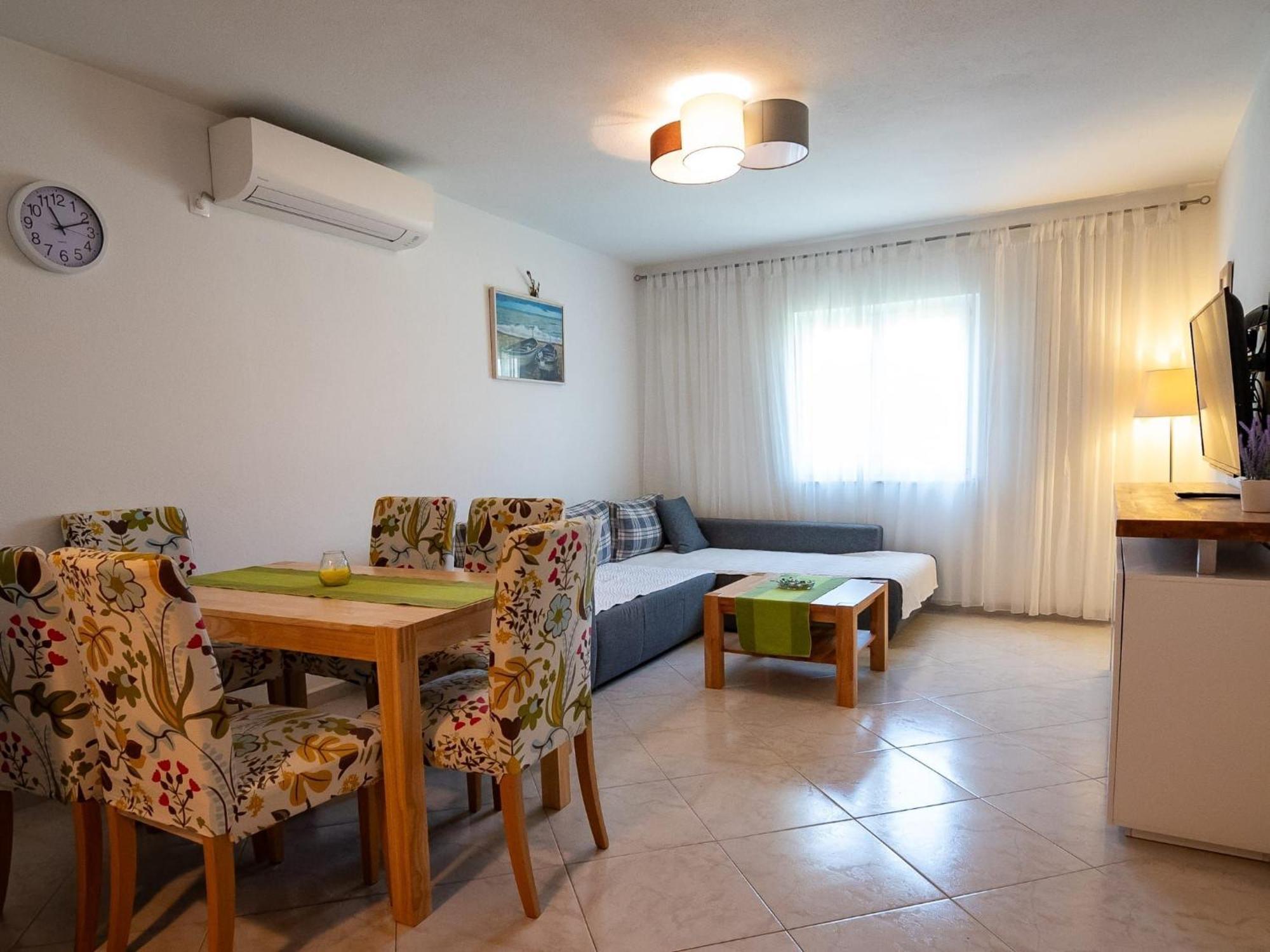 Apartments Kaja Postira Bagian luar foto